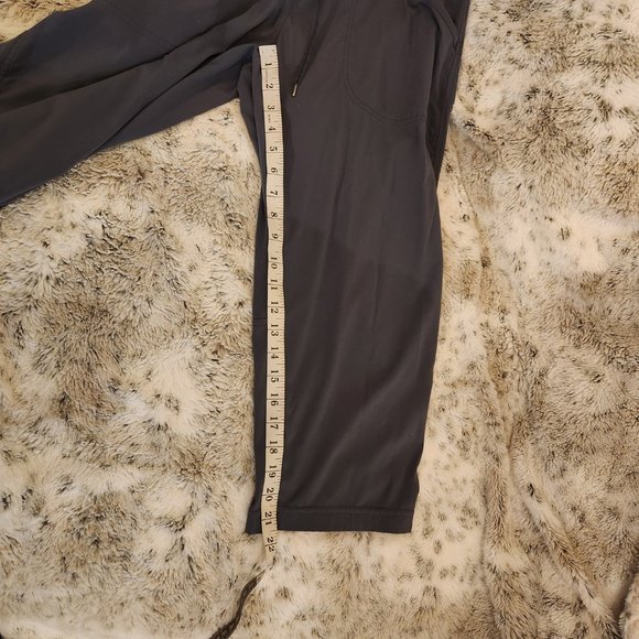 Marmot Gray Capri Pants Size XL - Picture 3 of 8